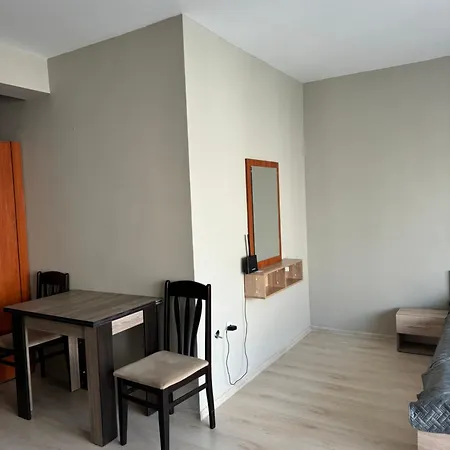 студио мая *