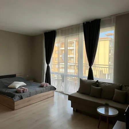 Apartment студио мая *